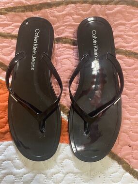 Calvin Klein Jeans Women's Black Glossy Jelly Sandals